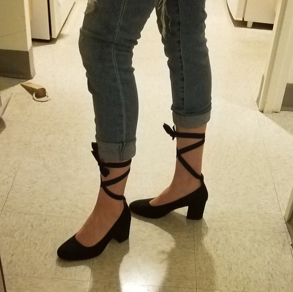 London Rebel Wide Fit Size 9 Ribbon Wrap Heels